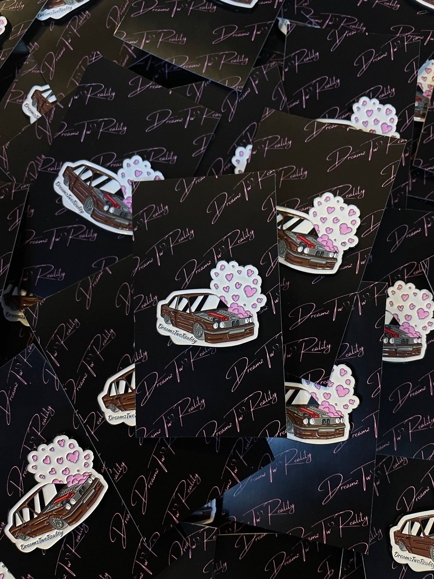 Mocha Pin